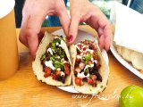 Feketebabos, zöldfűszeres taco